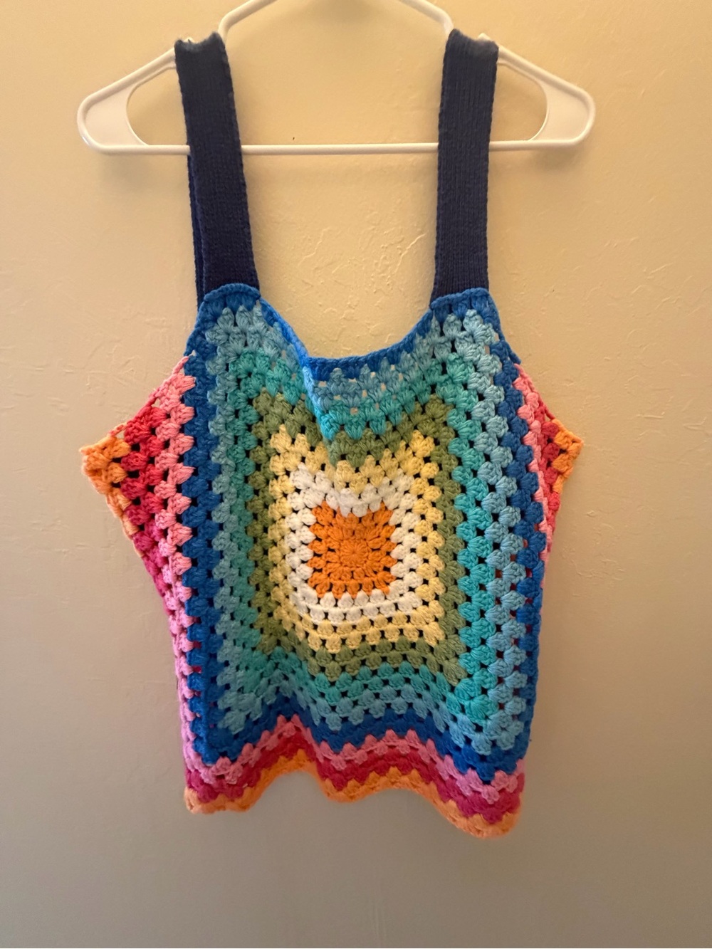ANDREE BY UNIT Multicolor Crochet Square-Pattern Tote with Navy Straps.  #5